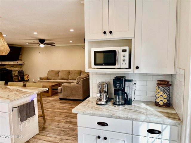 Detail Gallery Image 10 of 14 For 39937 Golfers, Palmdale,  CA 93551 - 3 Beds | 2 Baths