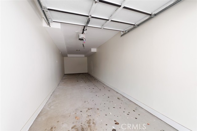 Detail Gallery Image 25 of 29 For 1859 Crenshaw Bld, Los Angeles,  CA 90019 - 4 Beds | 3 Baths