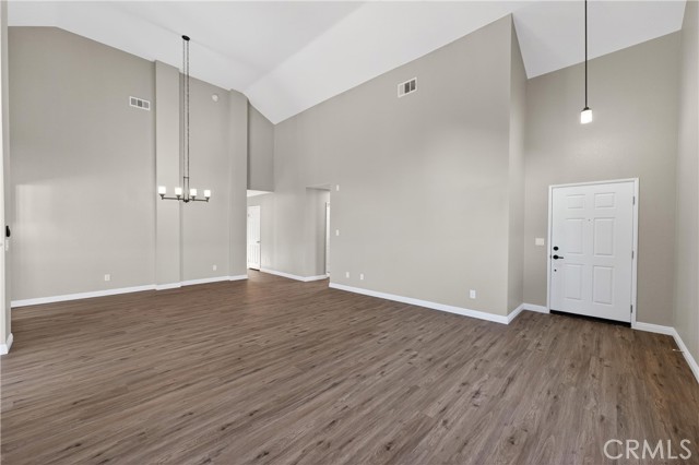 Detail Gallery Image 3 of 41 For 5661 Bailey Ct, San Bernardino,  CA 92407 - 4 Beds | 2 Baths