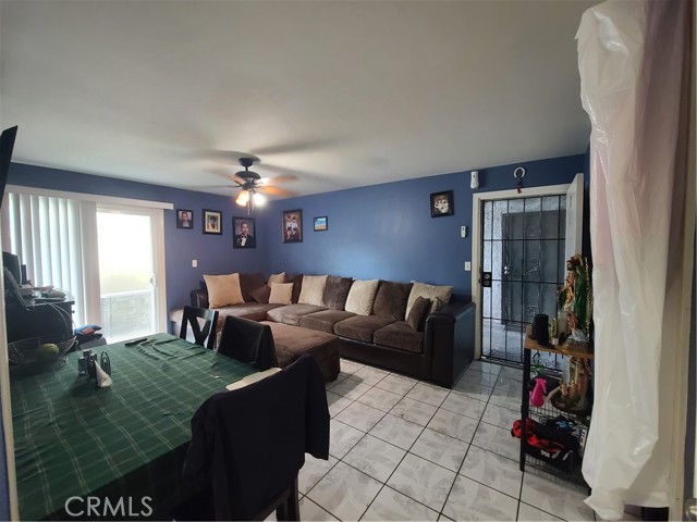 8847 Willis Avenue, D01 photo 3