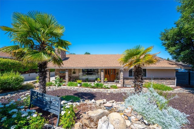 Detail Gallery Image 3 of 56 For 1040 Par Ave, Paso Robles,  CA 93446 - 3 Beds | 2/1 Baths