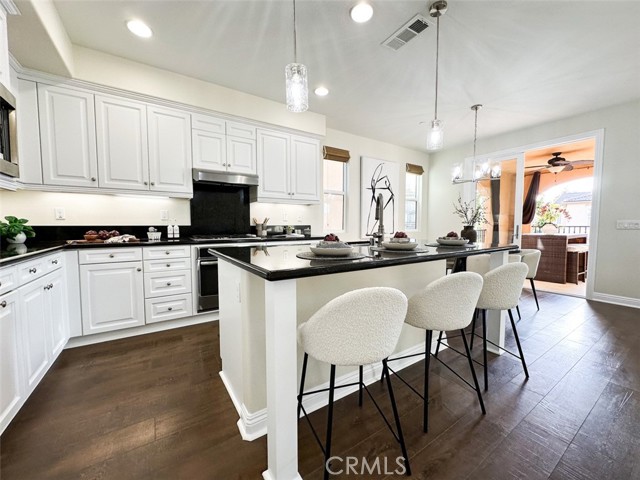 20304 Estuary Lane, Newport Beach CA: https://media.crmls.org/medias/de325a76-2f82-486c-a573-26b578b2a9d6.jpg