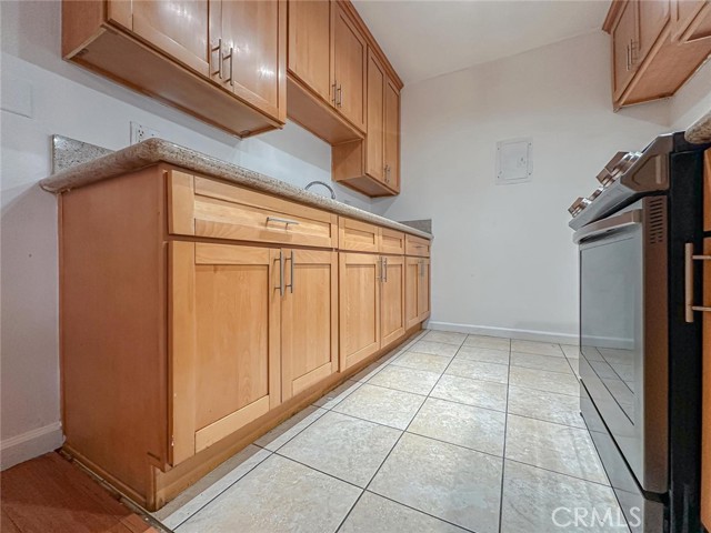 Detail Gallery Image 23 of 46 For 3045 E Theresa #8,  Long Beach,  CA 90814 - 1 Beds | 1 Baths