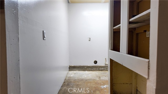 Detail Gallery Image 37 of 38 For 405 S Clara, Santa Ana,  CA 92703 - 3 Beds | 2 Baths