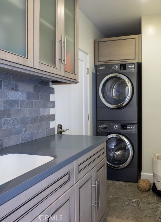 Detail Gallery Image 13 of 15 For 309 Marguerite Ave #C,  Corona Del Mar,  CA 92625 - 3 Beds | 2 Baths