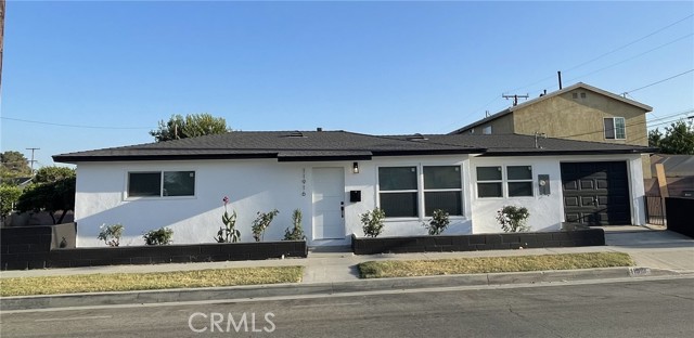 Detail Gallery Image 1 of 1 For 11916 Civic Center Dr, Hawaiian Gardens,  CA 90716 - 3 Beds | 1 Baths