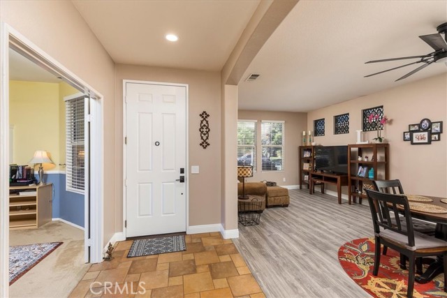 32598 Breton Drive, Winchester CA: https://media.crmls.org/medias/de342af7-1472-4e82-8cb8-fe490ea125a8.jpg
