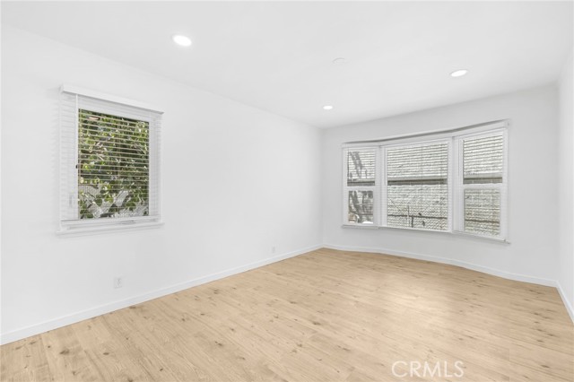 Detail Gallery Image 10 of 24 For 639 Thompson Ave a,  Glendale,  CA 91201 - 3 Beds | 2 Baths