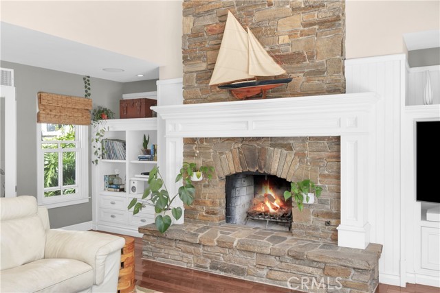 Detail Gallery Image 12 of 39 For 2300 Margaret Dr, Newport Beach,  CA 92663 - 4 Beds | 3 Baths