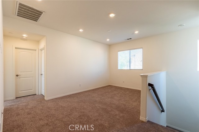8770 Festival Street, Chino CA: https://media.crmls.org/medias/de349ad8-a1bb-44d1-911c-3f89646daadb.jpg