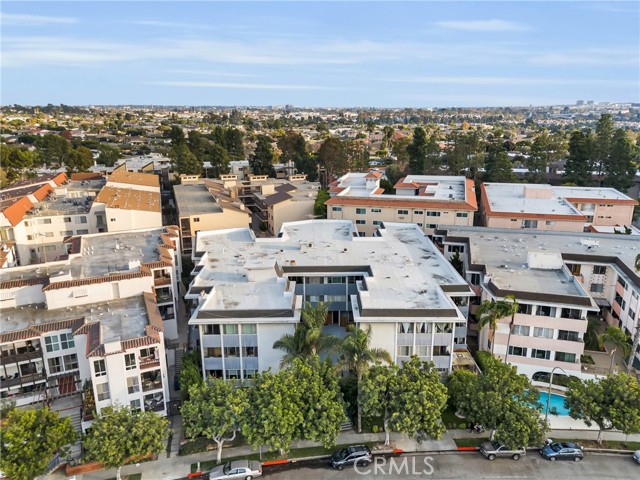 Detail Gallery Image 30 of 33 For 6150 Buckingham Pkwy #202,  Culver City,  CA 90230 - 2 Beds | 2 Baths