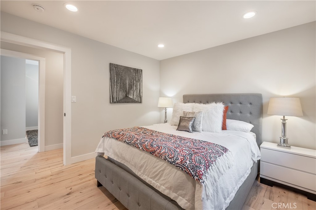 MLS #OC26160095 image #12