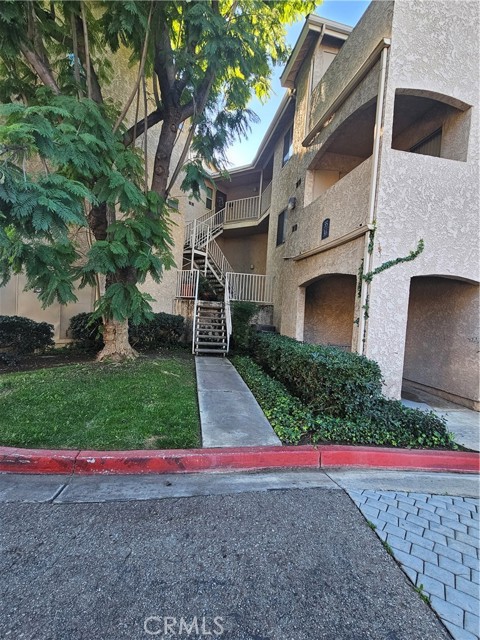 Detail Gallery Image 2 of 13 For 2410 N Towne Ave #37,  Pomona,  CA 91767 - 2 Beds | 2 Baths