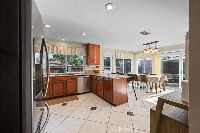 1643 Melody Circle, Corona CA: https://media.crmls.org/medias/de388a35-0c71-403f-8f1f-167259ca4dcf.jpg