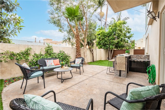 Entertainers backyard