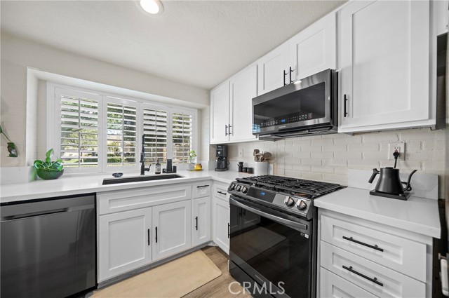 Detail Gallery Image 8 of 32 For 148 S Seneca Cir #24,  Anaheim,  CA 92805 - 2 Beds | 1/1 Baths