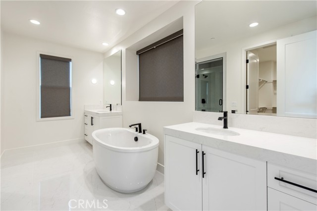 Detail Gallery Image 22 of 29 For 150 Somera, Irvine,  CA 92602 - 4 Beds | 3 Baths