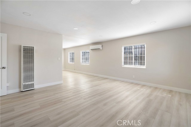 12506 South Mona