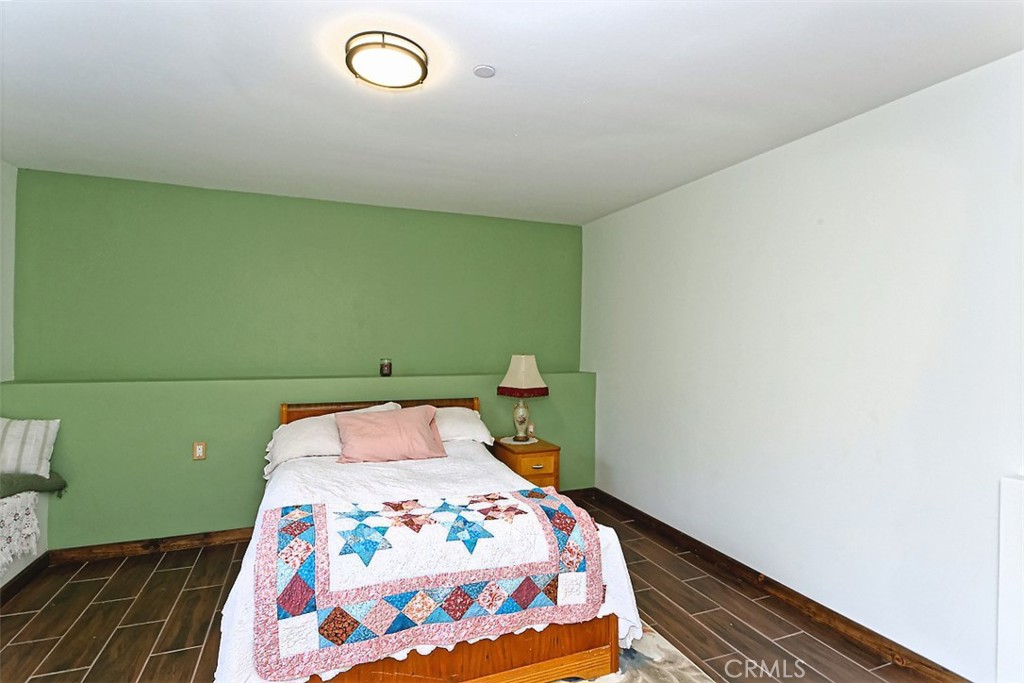 https://media.crmls.org/medias/de3ae7a0-b074-42ee-a2ab-0240d3c556d0.jpg?preset=X-Large