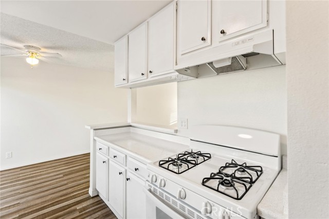 Detail Gallery Image 11 of 18 For 34042 Alcazar #B,  Dana Point,  CA 92629 - 2 Beds | 1 Baths