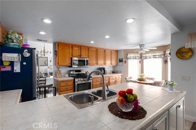 Detail Gallery Image 17 of 44 For 30027 via Amante, Menifee,  CA 92584 - 4 Beds | 2/1 Baths