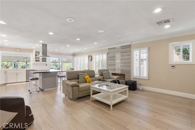 1600 Island Drive, Fullerton CA: https://media.crmls.org/medias/de3c42a6-44f0-4608-9fff-12463ed53480.jpg