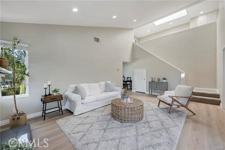 Detail Gallery Image 2 of 31 For 801 Vista Ct, Brea,  CA 92821 - 3 Beds | 2 Baths