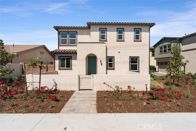413 E 220th Street, Carson CA: https://media.crmls.org/medias/de3d67de-620a-4228-a6a4-ff5c69399925.jpg