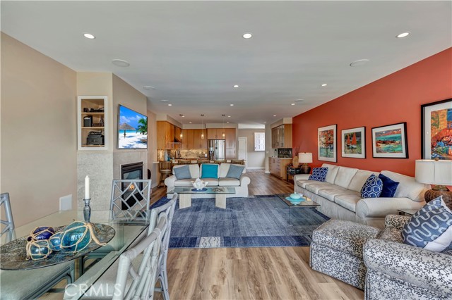 Detail Gallery Image 14 of 46 For 714 Cliff Drive, Laguna Beach,  CA 92651 - 2 Beds | 2 Baths