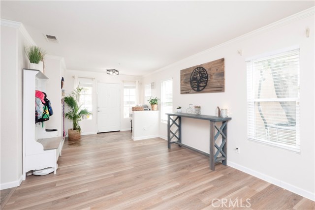 Detail Gallery Image 11 of 56 For 5498 Withers Ave, Fontana,  CA 92336 - 3 Beds | 2/1 Baths