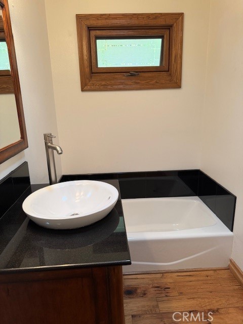 Detail Gallery Image 5 of 9 For 1025 12th St, Huntington Beach,  CA 92648 - 3 Beds | 2 Baths