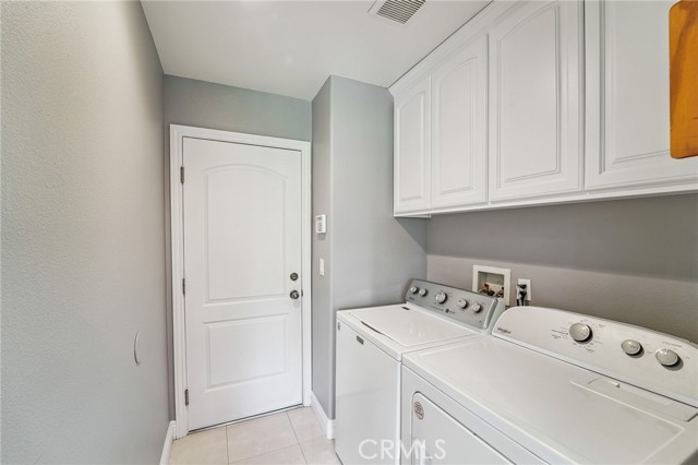 2748 Texas Avenue, Simi Valley CA: https://media.crmls.org/medias/de3ed4cb-0c3f-42ce-b98a-7991f6faf3db.jpg