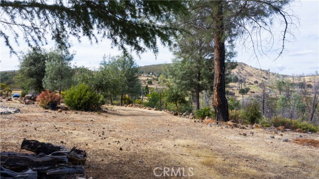 21541 Yankee Valley Road, Hidden Valley Lake CA: https://media.crmls.org/medias/de3eead8-ae70-431f-9fdb-84e54b18c074.jpg
