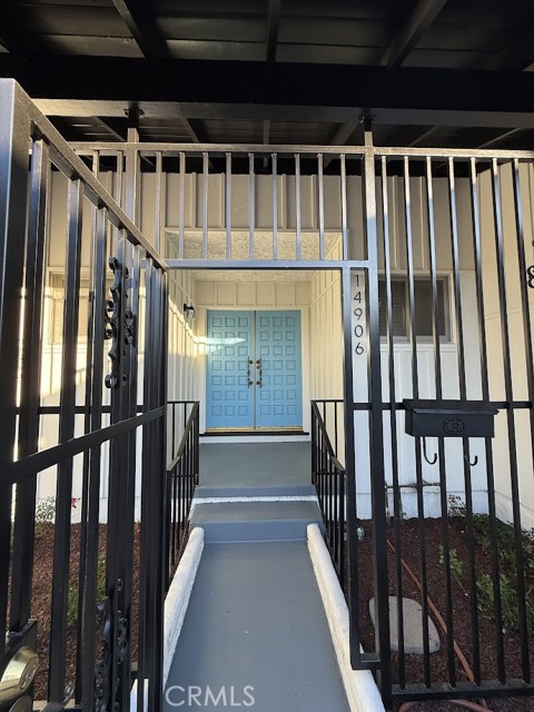 14906 Aztec Street, Sylmar CA: https://media.crmls.org/medias/de3f4a52-df5f-46a6-9a99-3357eedcd554.jpg