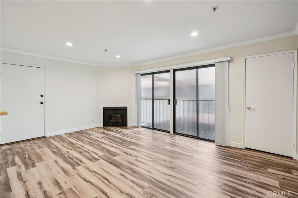 MLS #SR25246345 image #6