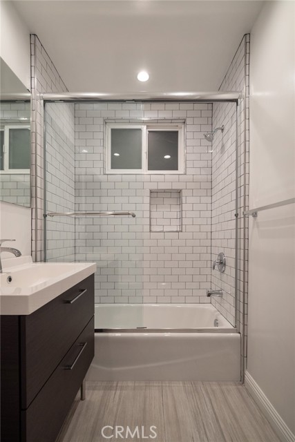 4270 Elenda Street, Culver City CA: https://media.crmls.org/medias/de3f6d7d-fbbe-4e86-8a88-1b3cc4261a78.jpg