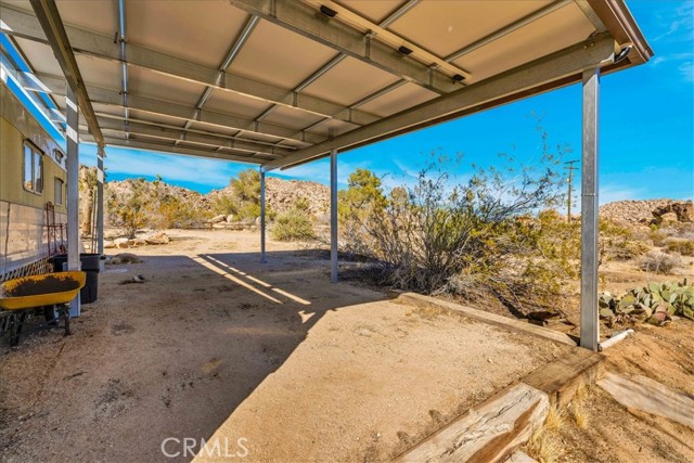 8427 Rock Haven Road, Joshua Tree CA: https://media.crmls.org/medias/de3fc0a3-eeda-4267-95ab-9e5bd4e7a6cf.jpg
