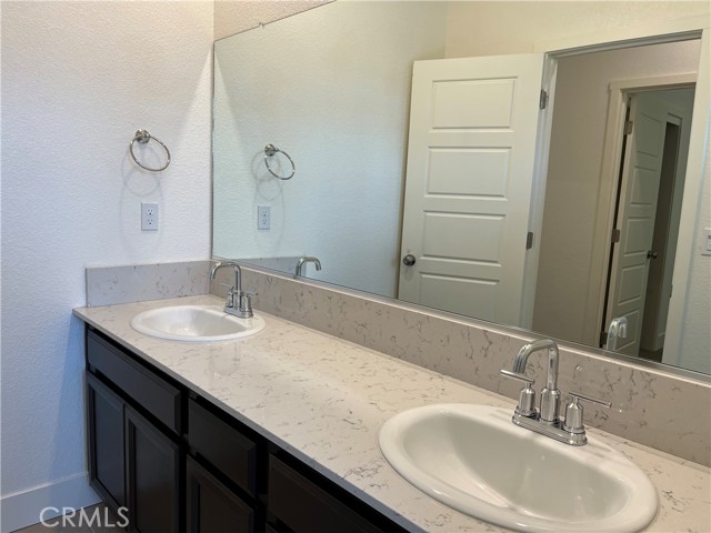 Detail Gallery Image 21 of 32 For 2375 Explorador Dr, Merced,  CA 95340 - 5 Beds | 3 Baths
