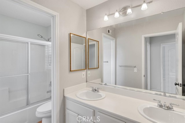 Detail Gallery Image 25 of 27 For 466 Fallbrook Ave, Newbury Park,  CA 91320 - 4 Beds | 2/1 Baths
