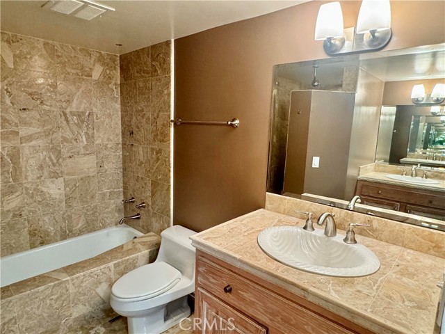 Detail Gallery Image 15 of 24 For 736 Gould Ave #30,  Hermosa Beach,  CA 90254 - 3 Beds | 3 Baths