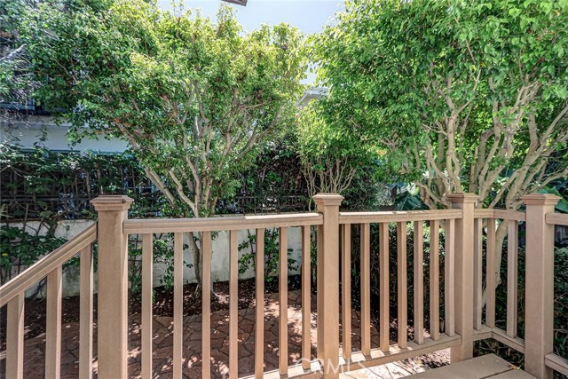 Detail Gallery Image 24 of 29 For 1030 5th St, Hermosa Beach,  CA 90254 - 3 Beds | 2 Baths