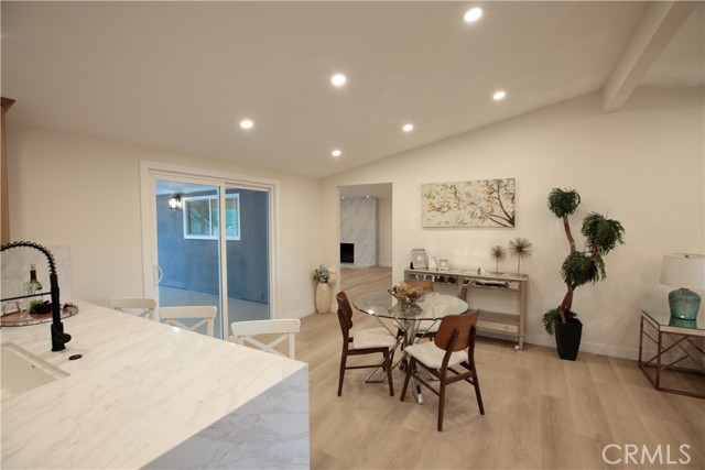 Detail Gallery Image 13 of 21 For 17350 Firma Ct, Granada Hills,  CA 91344 - 3 Beds | 2 Baths