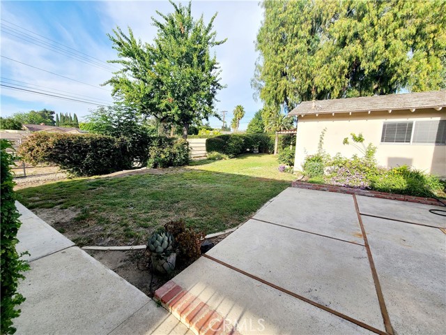 1463 Strawberry Hill Road, Thousand Oaks CA: https://media.crmls.org/medias/de42e15d-4b16-427f-9431-72b299a720ea.jpg