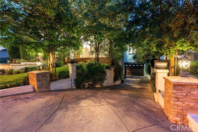 Image 61 of 74 For 25532 Oak Meadow Drive