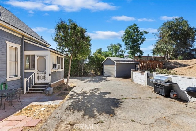 3820 Ridge Road, Riverside CA: https://media.crmls.org/medias/de4374cc-8dee-4e5e-9301-ca4d6f8469ac.jpg