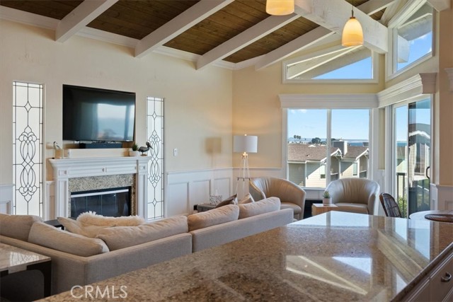 Detail Gallery Image 13 of 41 For 2251 Shell Beach Rd #19,  Pismo Beach,  CA 93449 - 2 Beds | 2 Baths