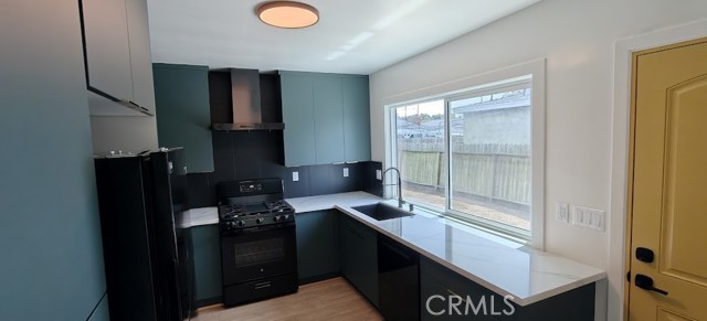 Detail Gallery Image 2 of 53 For 18822 Cranbrook, Torrance,  CA 90504 - 3 Beds | 1 Baths