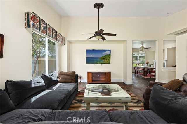 Detail Gallery Image 11 of 41 For 22455 Grand Ave, Wildomar,  CA 92595 - 3 Beds | 2 Baths