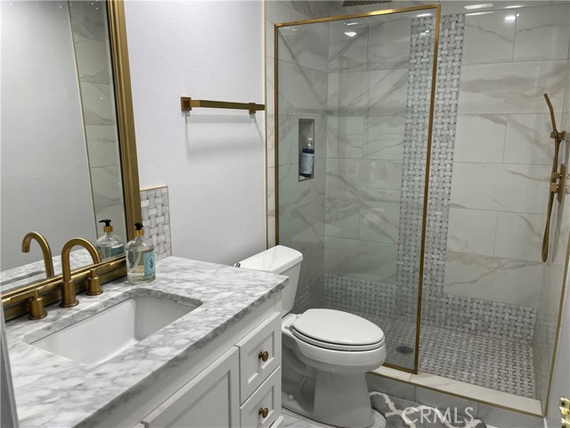 Detail Gallery Image 13 of 20 For 15407 Rockmead Ct, Hacienda Heights,  CA 91745 - 3 Beds | 2/1 Baths
