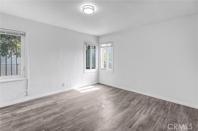 10523 Haas Avenue, Los Angeles CA: https://media.crmls.org/medias/de44c838-b0b9-42ae-8ce0-1f1bd6e46fdf.jpg